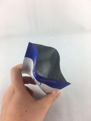 Các túi giấy được lót bằng tấm bảo vệ giữ cho các thành phần thực phẩm tươi và phân hủy sinh học